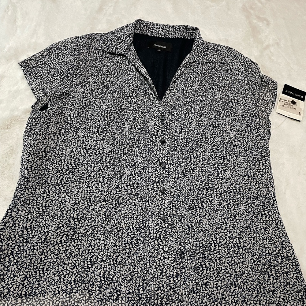 New Jones Wear Women's Blouse